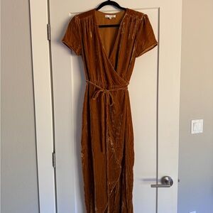 Women’s velvet dress
